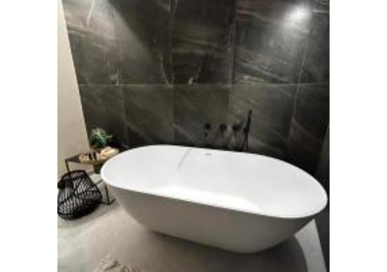 On The Sea Suite&spa Вилла